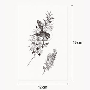 Tattoo Blumen und Vögel